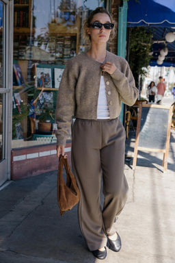 BUTTON CARDIGAN