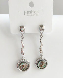 Стильные серьги