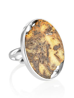 Овальное кольцо Модерн с вставкой живописного пейзажного янтаря