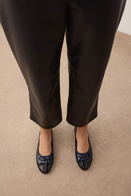 Trendyol Shoes Bej Fiyonk Detayl? Renk Bloklu Badem Burun Kad?n Babet TAKSS25BE00000 - Trendyolmilla фото 3