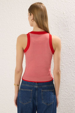 Trendyolmilla K?rm?z? Crop Cizgili Bisiklet Yaka Triko Ince Bluz TWOSS25BZ00294