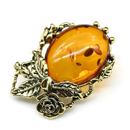 Брошь с янтарем в металле "Зеркало" 27*38мм цв.коньячный