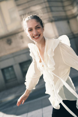 Blusa con volantes - H&m фото 2