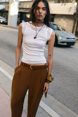 PANTAL?N PINZAS CINTUR?N / Tabaco - Zara фото 3