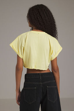 TRENDYOLMILLA Beyaz %100 Pamuk Bisiklet Yaka Super Crop Orme T-Shirt TWOSS21TS0091  фото 4