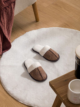 Leopar Desenli Kad?n Ev Terli?i