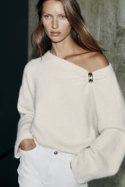 KNIT JUMPER WITH BROOCH - Zara фото 10