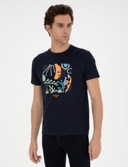 Темно-синяя приталенная футболка с круглым вырезом