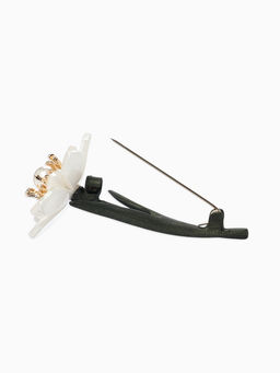 Брошь «Цветок» нежный, жемчуг, цвет бело-зелёный в золоте