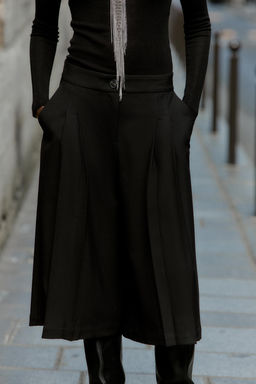 PLEATED LONG BERMUDA SHORTS - Zara фото 2