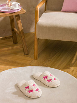 Nak??l? Pel?? Kad?n Ev Terli?i