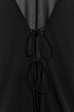 TOP CREPE MANGA ABULLONADA / Negro - Zara фото 8