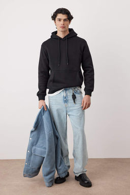 Siyah Regular/Normal Kesim Kapusonlu Ici Polarl? Kal?n Sweatshirt TMNAW26SW00016