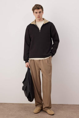 Siyah Yaka Detayl? Dik Yaka Yeni Oversize/Genis Kesim Kal?n/Ici Polarl? Sweatshirt TMNAW26SW00003