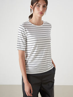 Bisiklet Yaka ?izgili Kad?n Ti??rt