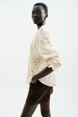 EMBROIDERED TEXTURED BLOUSE - Zara фото 10