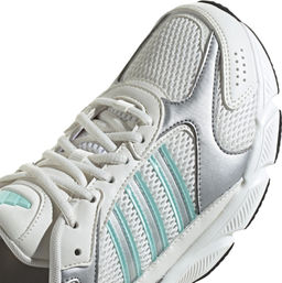 Кроссовки женские