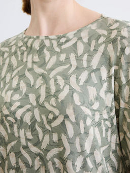 Bisiklet Yaka Desenli Kad?n Ti??rt