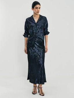 Блузка из блестящей ткани / Zarina