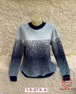 Свитер женский с принтом