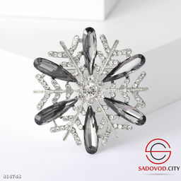 Брошь "Снежинки со стразами"