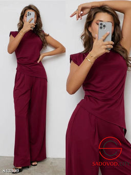 Женский костюм (блузка и штаны)