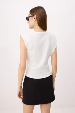 Ekru Regular/Normal Kal?p Kolsuz Tas Detayl? Tok %100 Pamuk Orme T-shirt TWOSS26TS00231 - Trendyolmilla фото 4