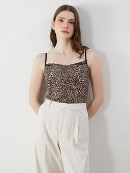 Kare Yaka Leopar Desenli Crop Kad?n Bluz