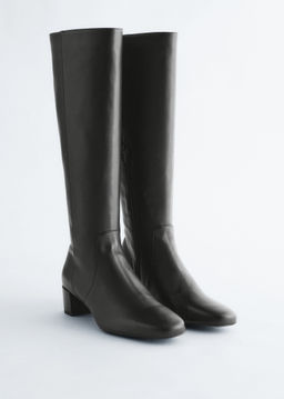 Botas de piel hasta la rodilla con tac?n