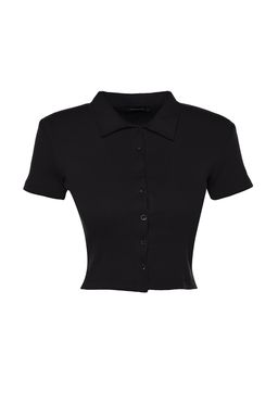 Trendyolmilla Beyaz Dugme Detayl? Fitted/Vucuda Oturan Crop Polo Yaka Fitilli Esnek Orme Bluz TWOSS23BZ00537