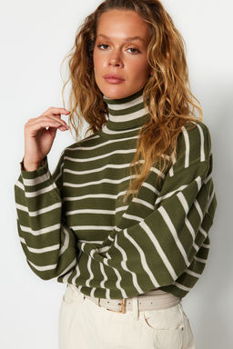 TRENDYOLMILLA Haki Cizgili Crop Triko Kazak TWOAW24KZ00627