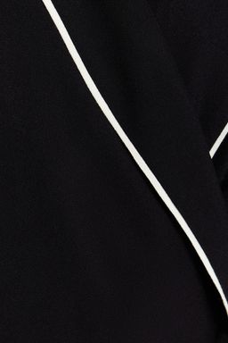 Trendyolmilla Siyah Kusakl? Biye Detayl? Viskon Sortlu Dokuma Pijama Tak?m? THMSS23PT00203  фото 16