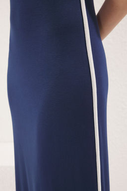 TRENDYOLMILLA Lacivert Renk Bloklu Biye Detayl? Y?rtmacl? Yumusak Kumasl? Maxi Esnek Orme Elbise TWOSS25EL00365 фото 4