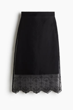 Falda de organza con bordado ingl?s