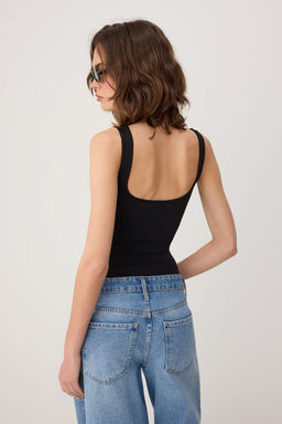 Siyah Duz Regular Kare Yaka Ince Ask?l? Kolsuz Buzgulu C?tc?tl? Poliamid Orme Body TWOSS26BD00023 - Trendyolmilla фото 4