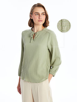 Ba?lamal? Yaka Dokulu Kad?n Bluz