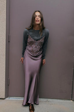 CONTRAST EMBROIDERED DRESS WITH BEADING