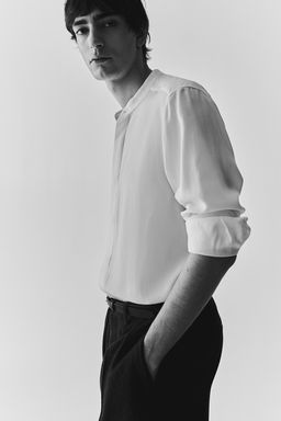 Camisa de lyocell con cuello mao Regular Fit