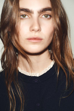 CARDIGAN WITH LACE TRIMS - Zara фото 4