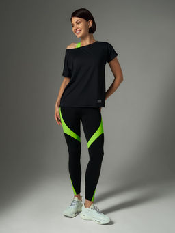 Футболка свободного силуэта на одно плечо - NEVERLATE фото 5