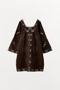 VESTIDO CANVAS BORDADOS CALADOS / Marr?n