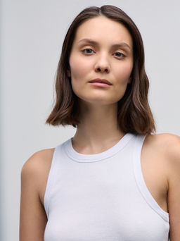 Базовая майка с вырезом халтер / Zarina фото 6