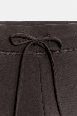 PANTAL?N FLARE EFECTO LAVADO / Marr?n