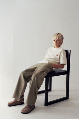 PLAIN T-SHIRT WITH PATCH APPLIQU_ - Zara фото 6