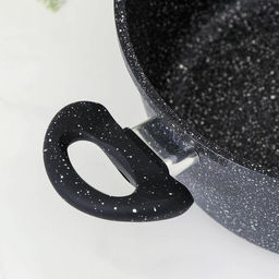 Кастрюля Доляна «Элит», 4 л, d=26 см, h=11 см, антипригарное покрытие, литой алюминий, чёрная