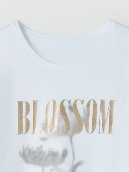 Футболка женская белая с принтом и надписью прямого кроя - Mark formelle фото 7