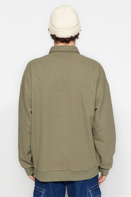 TRENDYOL MAN Siyah Erkek Oversize/Genis Kesim Etiketli Dokulu Pamuklu Polo Yaka Sweatshirt TMNAW24SW00224 - Trendyolmilla фото 6