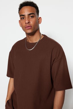 TRENDYOL MAN Kahverengi Premium Oversize Bisiklet Yaka K?sa Kol Dokulu K?r?smaz Ottoman T-Shirt TMNSS23TS00081 - Trendyolmilla фото 40