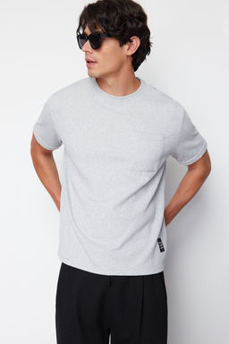 TRENDYOL MAN Siyah Oversize/Genis Kesim K?sa Kol Cepli Etiket Detayl? T-Shirt TMNSS23TS00077 - Trendyolmilla фото 31