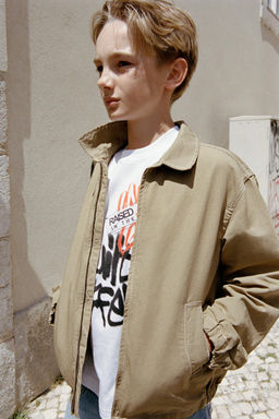 CAMISETA ESTAMPADO GRAFFITI / Blanco